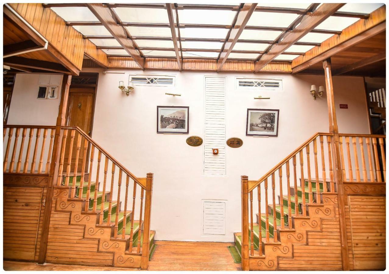 Cedar Inn Darjeeling  Bagian luar foto