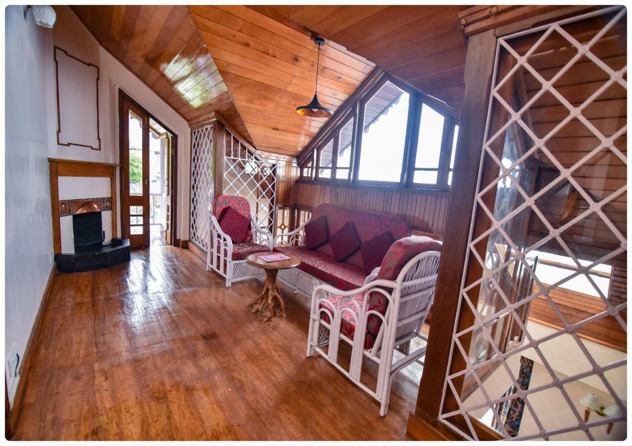 Cedar Inn Darjeeling  Bagian luar foto