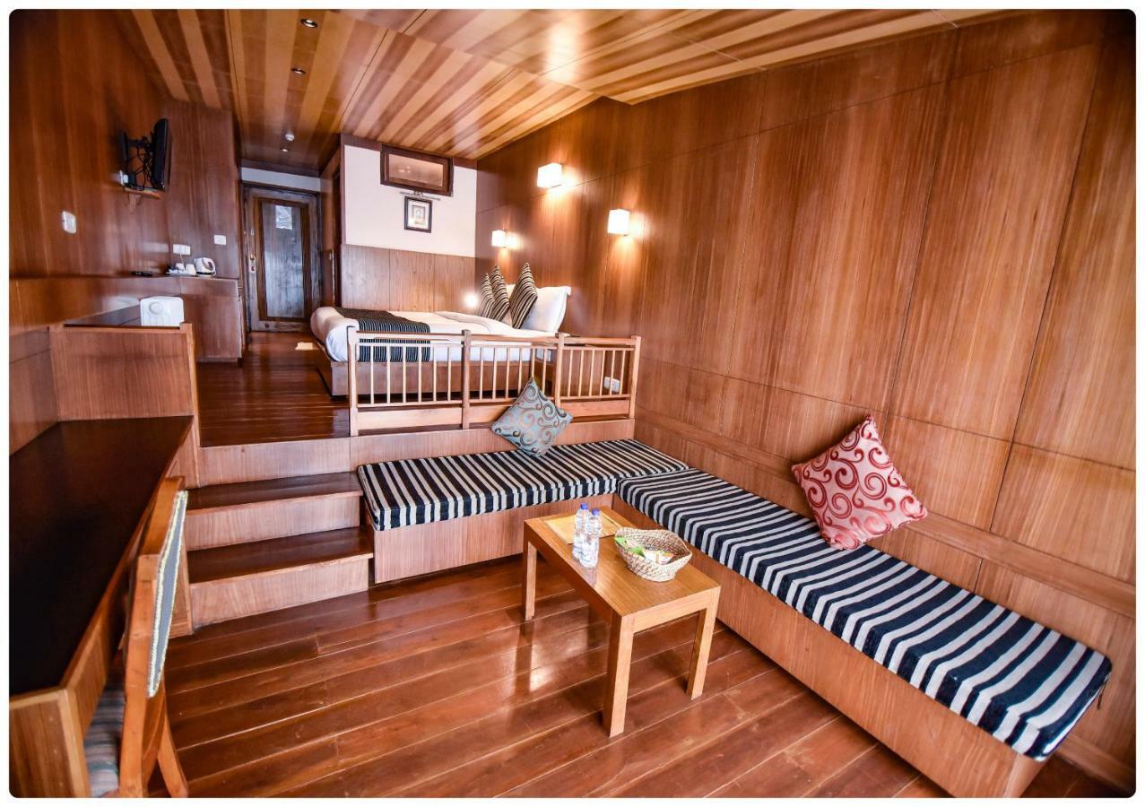 Cedar Inn Darjeeling  Bagian luar foto