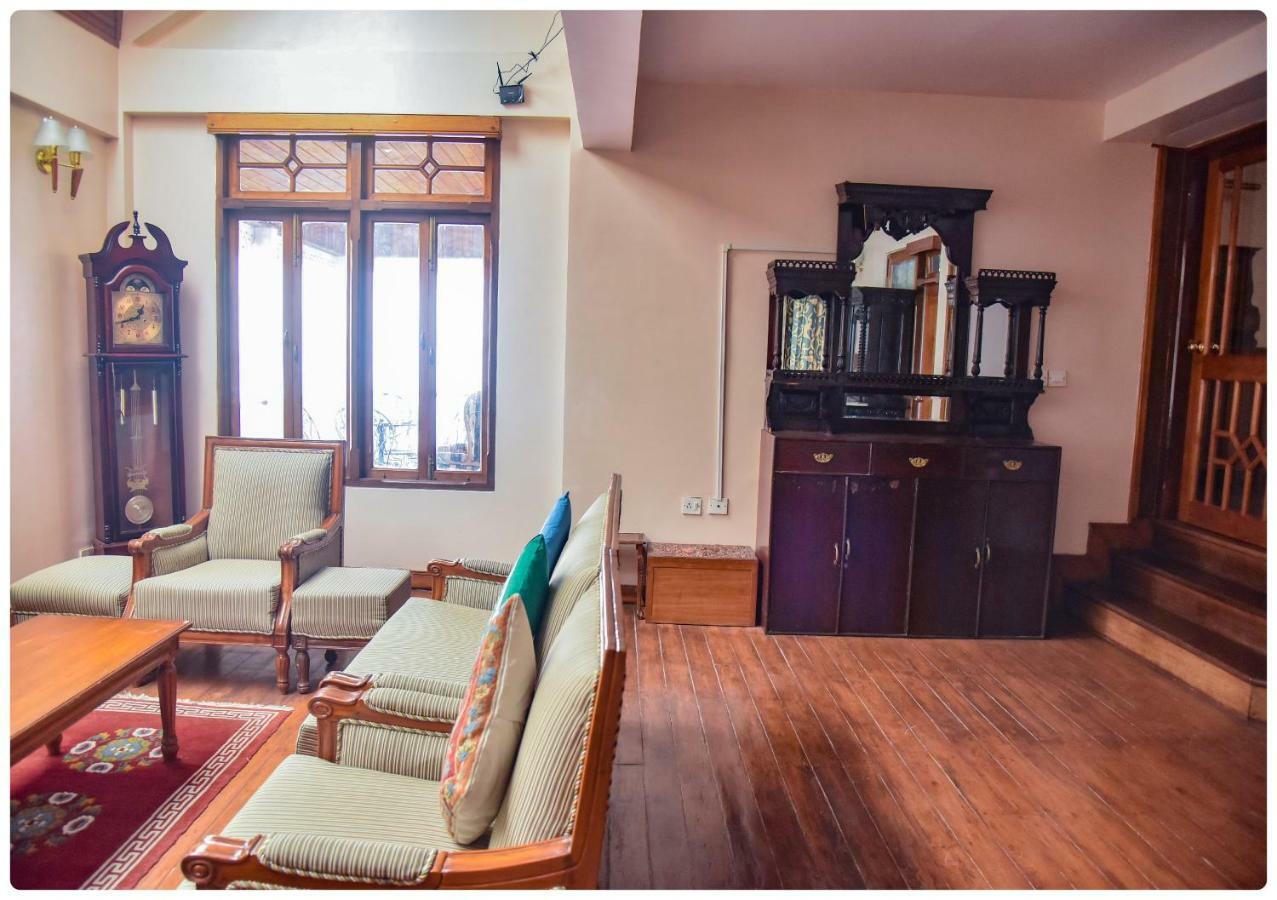Cedar Inn Darjeeling  Bagian luar foto