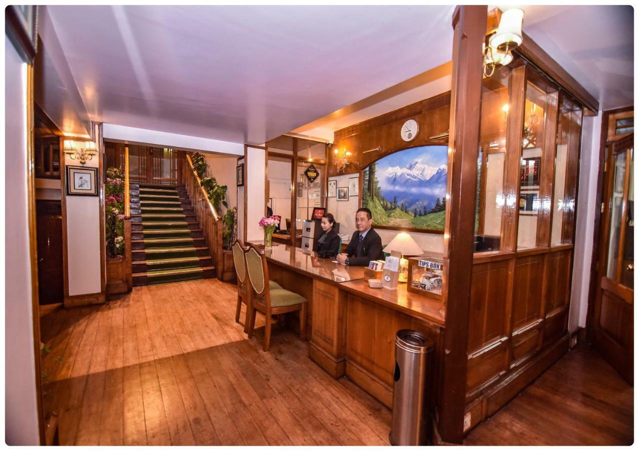 Cedar Inn Darjeeling  Bagian luar foto